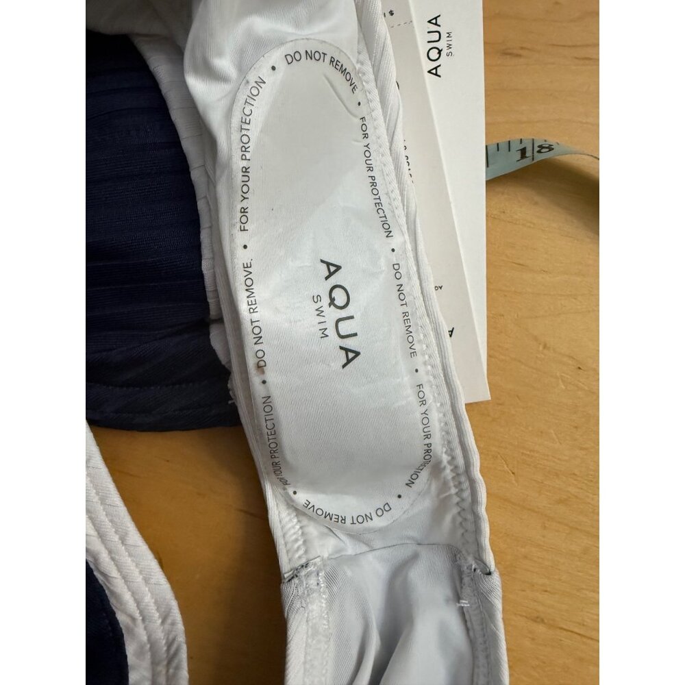 AQUA Underwire One Piece Swimsuit - Navy medium NWT - Picture 8 of 10